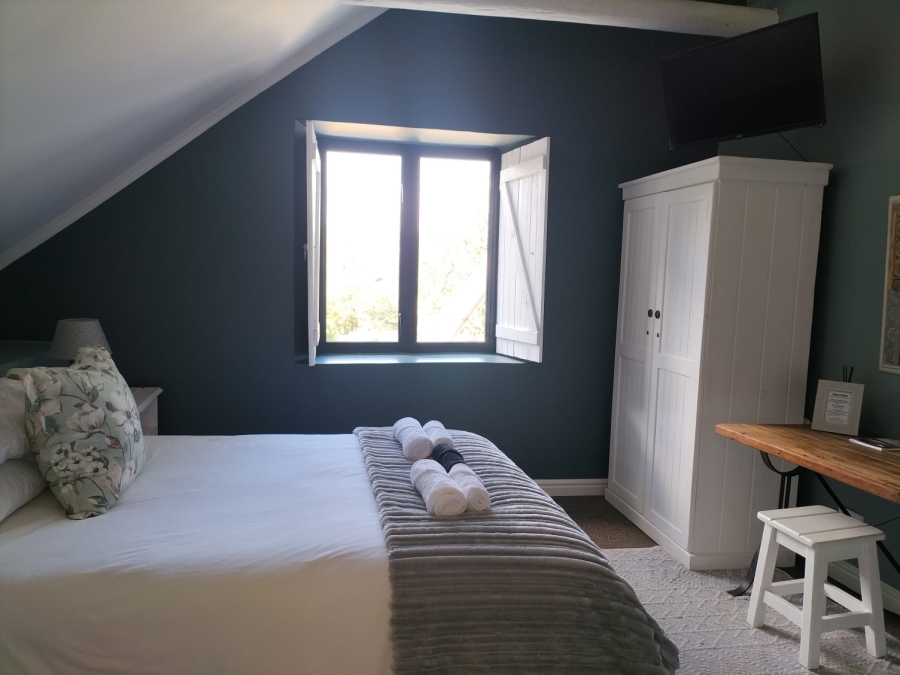 8 Bedroom Property for Sale in Stilbaai Oos Western Cape